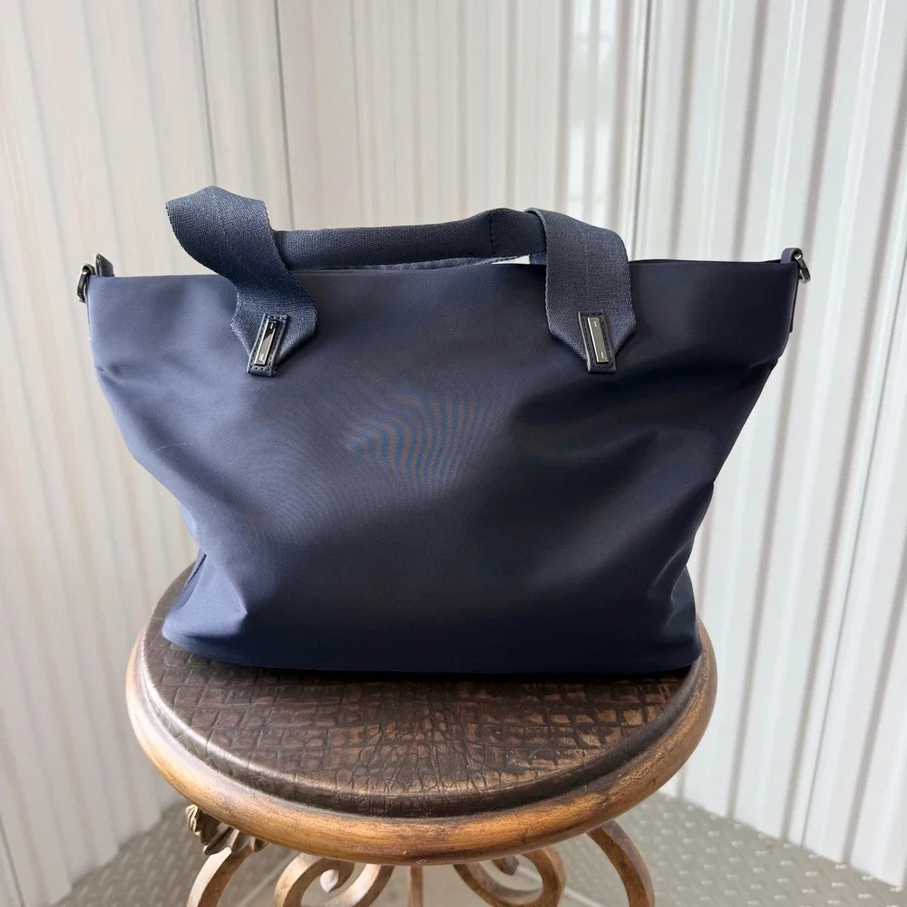 Ted Baker Tote Bag Women Large Navy Blue Excellent Nylon Zippered Minimalist